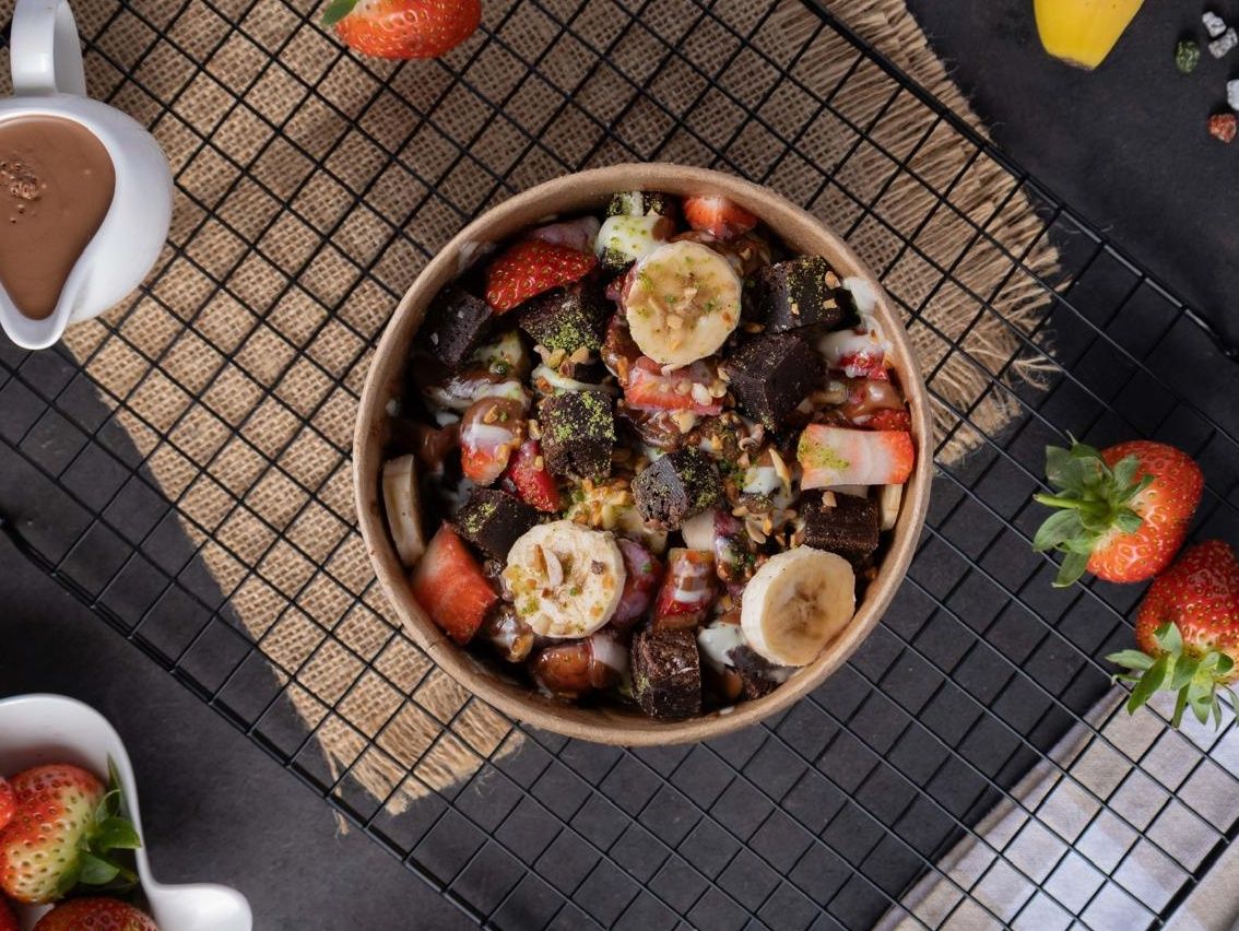 Black Brownie Bowl